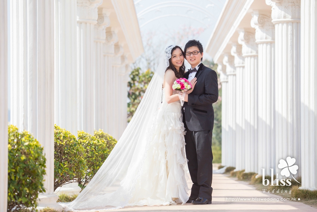 Bliss Wedding 以專業婚紗攝影態度，時尚婚紗攝影風格，吸引婚紗攝影價錢，讓你享受不一樣的婚紗攝影服務。